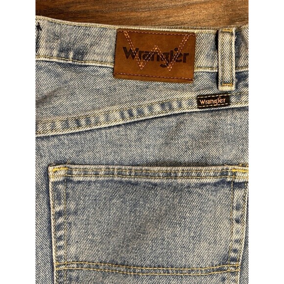 Wrangler Jeans Men’s Regular Fit 33x30 Light Blue Wash - Picture 5 of 11